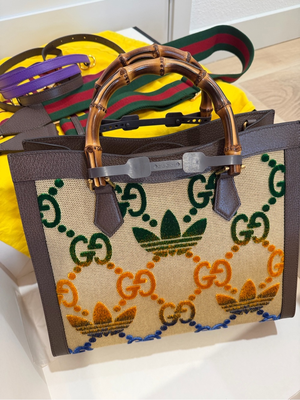 Gucci x Adidas Diane Medium Tote - Picture 7 of 13